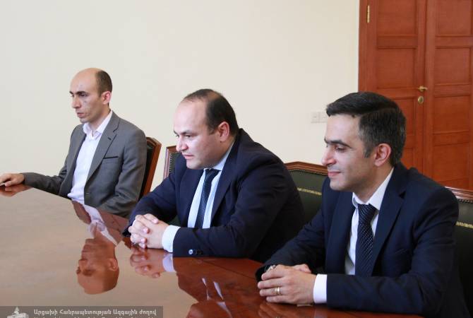 Ermənistan naziri Laçından keçib Qarabağda «sosial biznesin inkişafı”ndan danışdı...-FOTO
